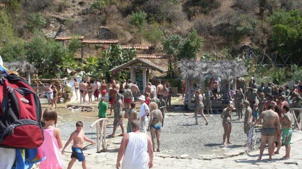 Turunç Boat Trips - enjoying the mud baths on the Dalyan day cruise