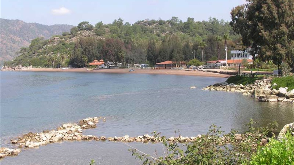 Hisarönu - Shoreline in early Spring